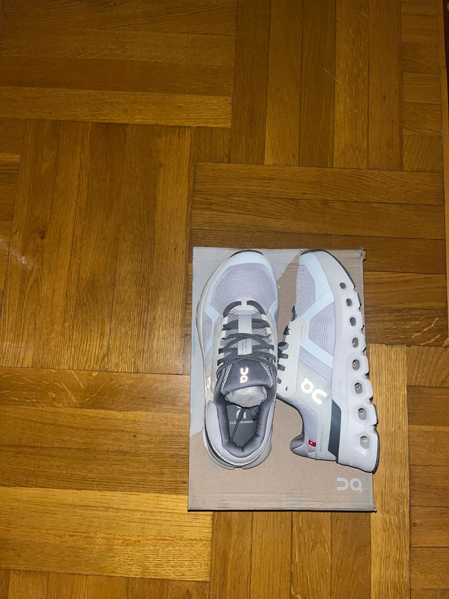 Cloudrunner 2 in Frost & White
