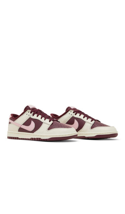 Dunk Low Premium “Valentine’s Day”